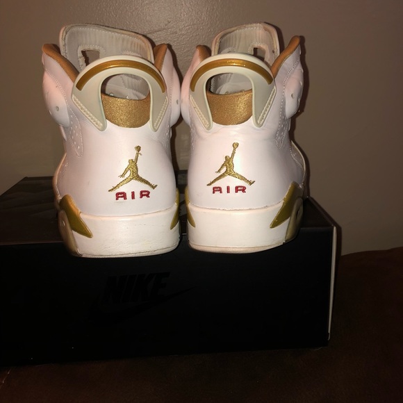 Air Jordan 6 “Golden Moment” - Picture 2 of 4